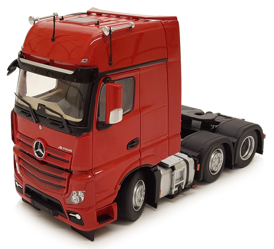 Mercedes-Benz Actros Gigaspace 6x2 Rood